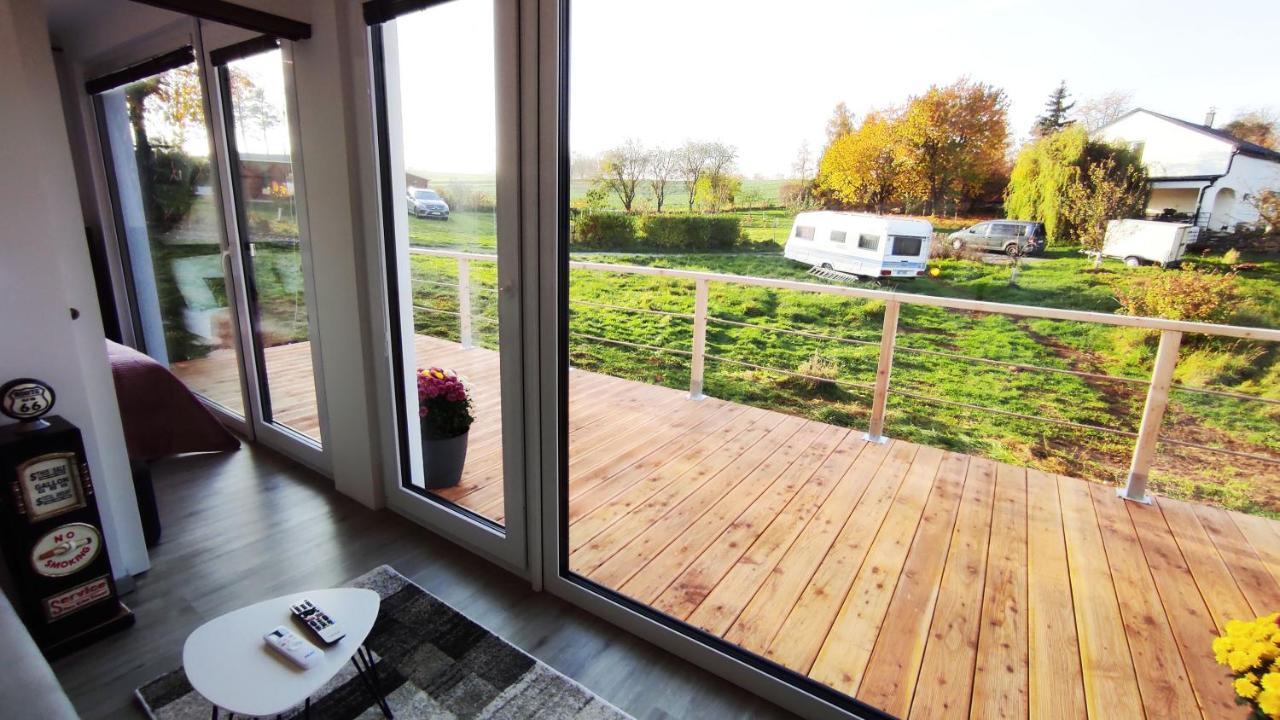 Ranch 66 - Moderni Tiny House Black Swallow Ve Stylu Route 66 Se Saunou A Bazenem Trsice Exterior photo